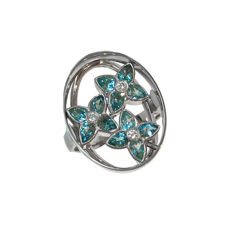 The result of the aquamarine necklace transformed into a ring.