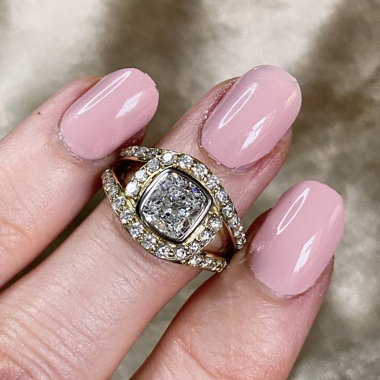 History of Engagement Rings – Juraster