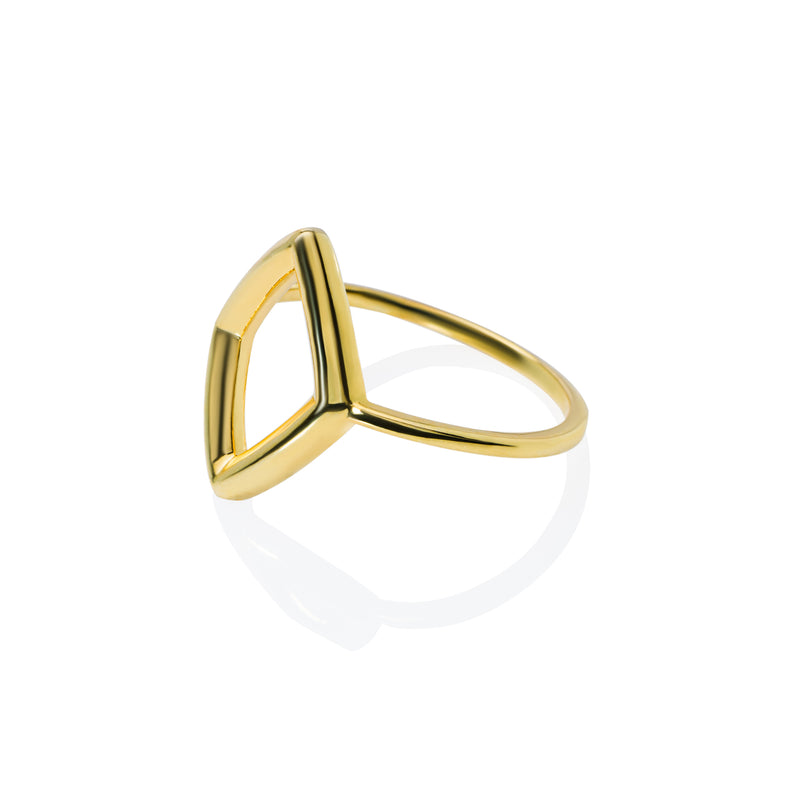 Side view of 9ct Gold Diamond Shape Ring - Juraster