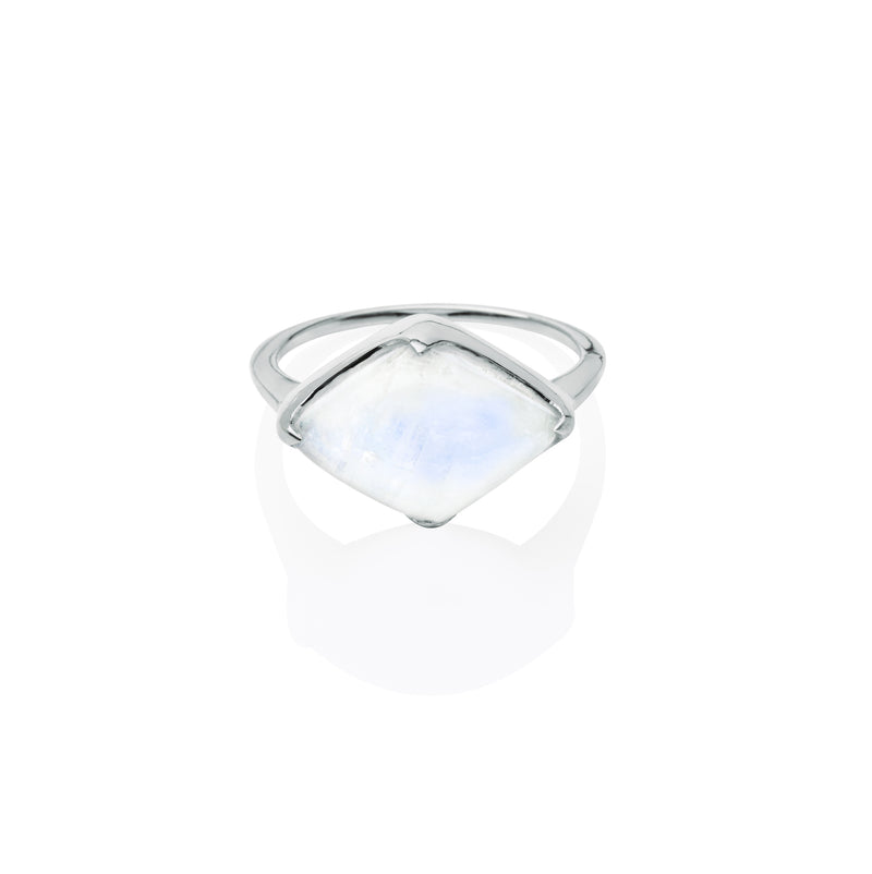Front view of 9ct white gold rainbow moonstone ring - Juraster